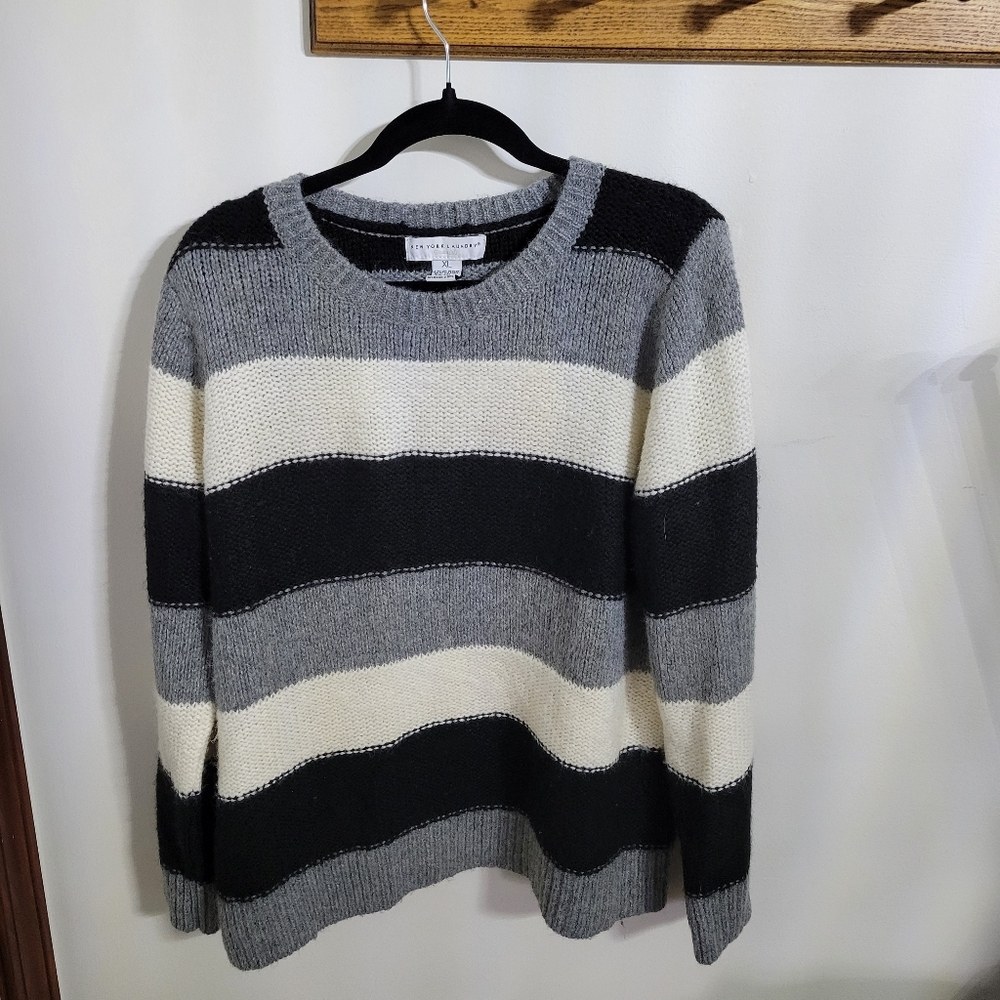 New York Laundry Gray, Black & Cream Striped Sweater, Size XL